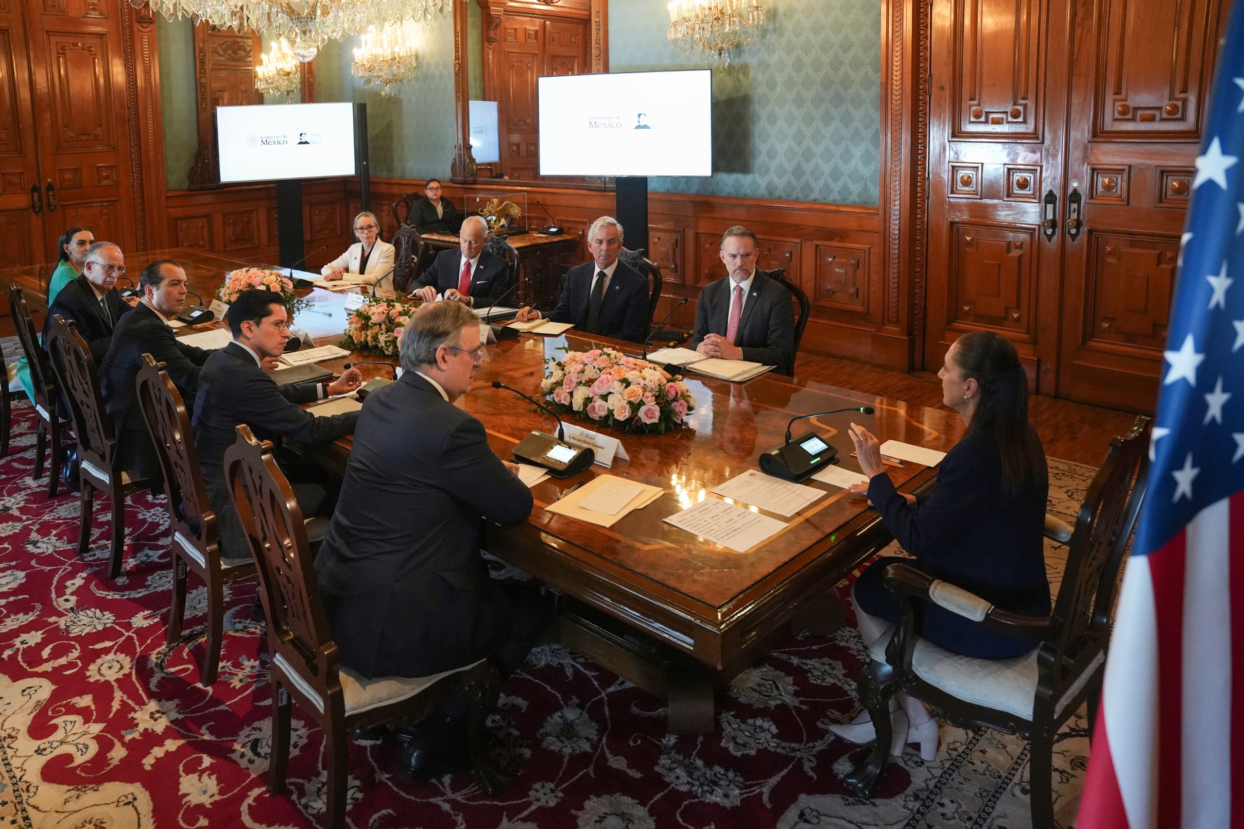 Sheinbaum reporta avances en revisión del T-MEC con Estados Unidos.