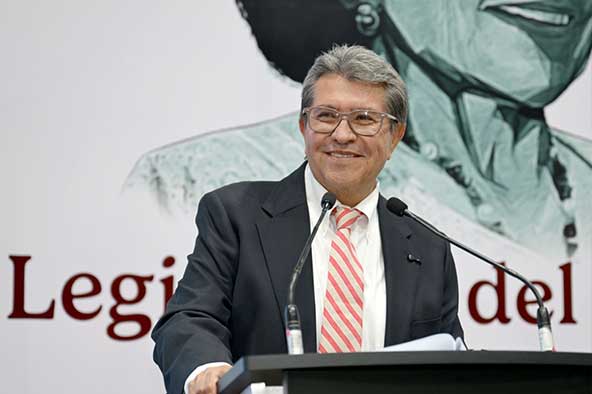 Monreal anticipa un periodo con reformas clave en IA y corrupción.