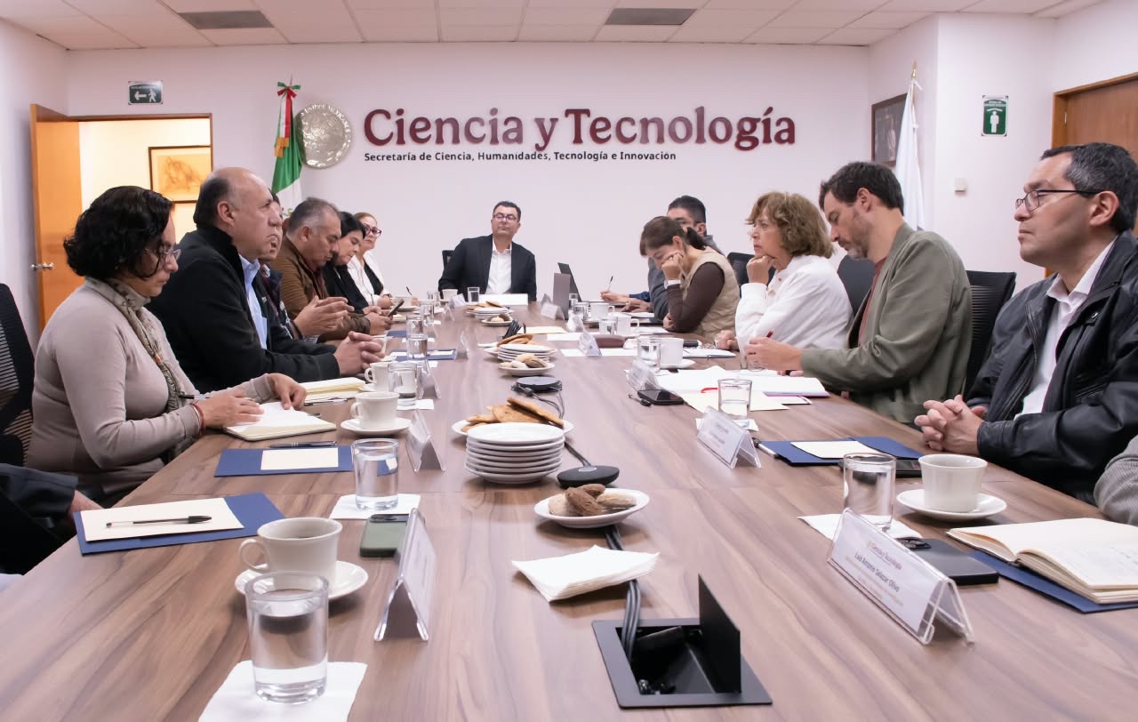 México articula universidades para crear una red nacional de supercómputo.