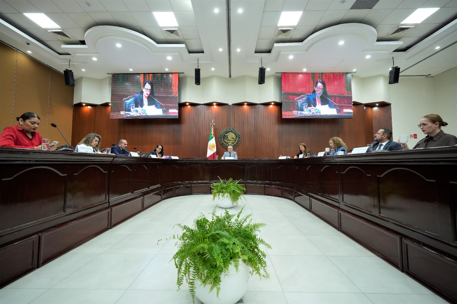 El Pleno sesionará a las 8:00 horas para elegir y tomar protesta al relevo.