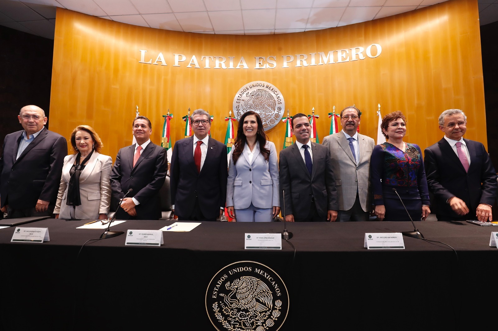 Líderes parlamentarios reconocen conducción plural de Kenia López en San Lázaro.
