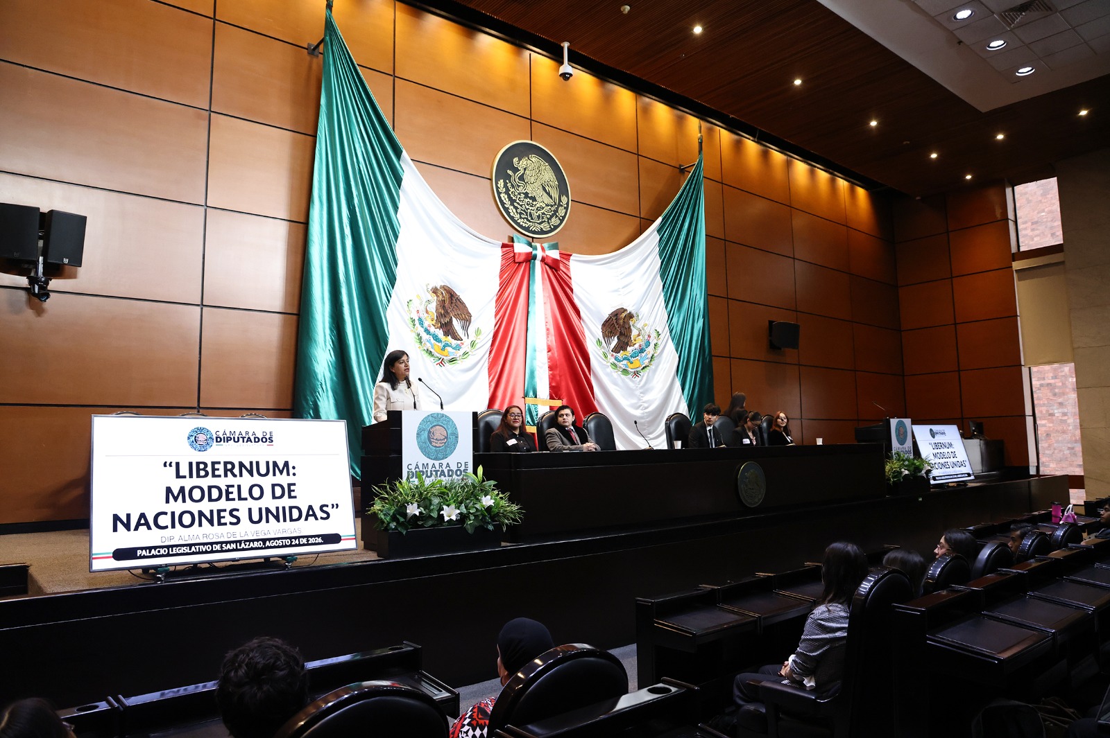 Piden a jóvenes llevar propuestas de Libernum al debate legislativo nacional