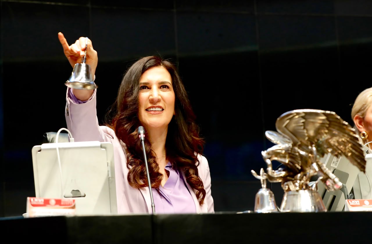 Kenia López llama al Congreso a garantizar seguridad, paz y prosperidad