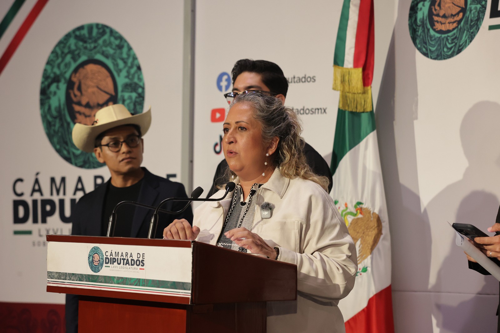Diputados abren debate sobre redes, audiencias y desinformación en México