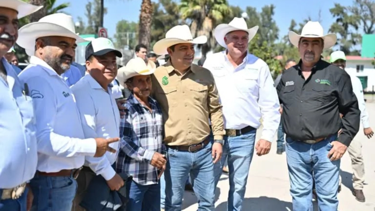 SLP subsidiará ganado de registro y entregará más de 100 tractores.