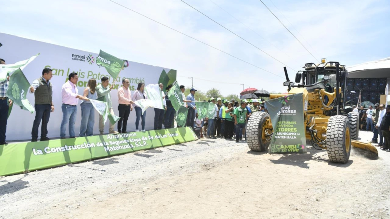 Gallardo anuncia obras, drenaje, transporte y apoyos en tres municipios
