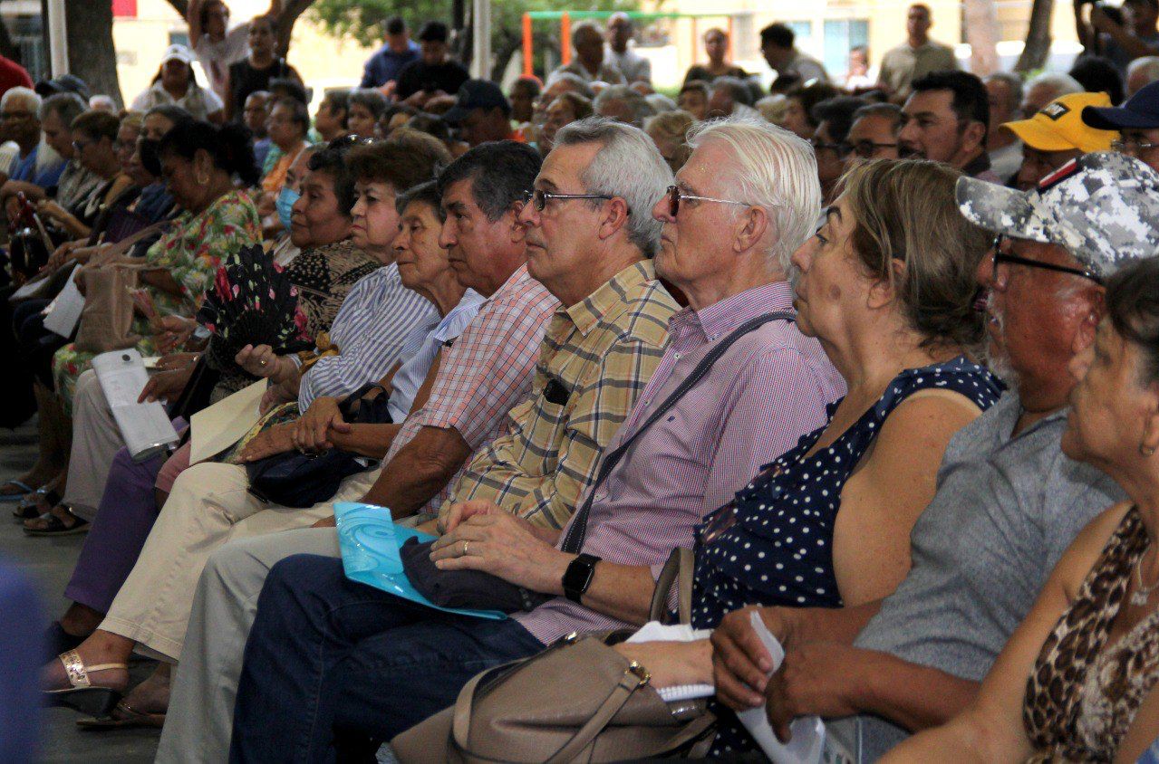 Reforma obligaría al sector salud a prevenir deterioro en adultos mayores