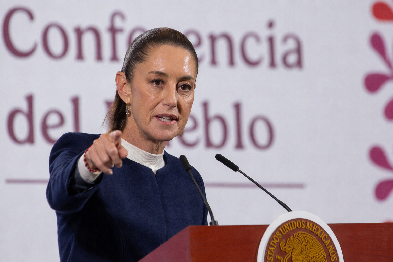 Encuesta revela respaldo a reglas para medios y protección de menores.