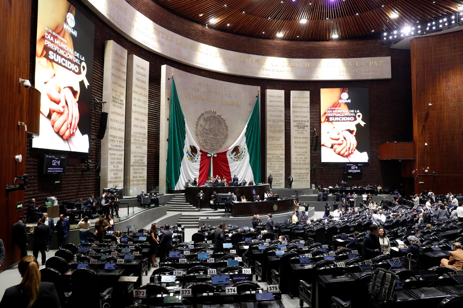 México registró 8 mil 709 suicidios en 2025; diputados piden actuar