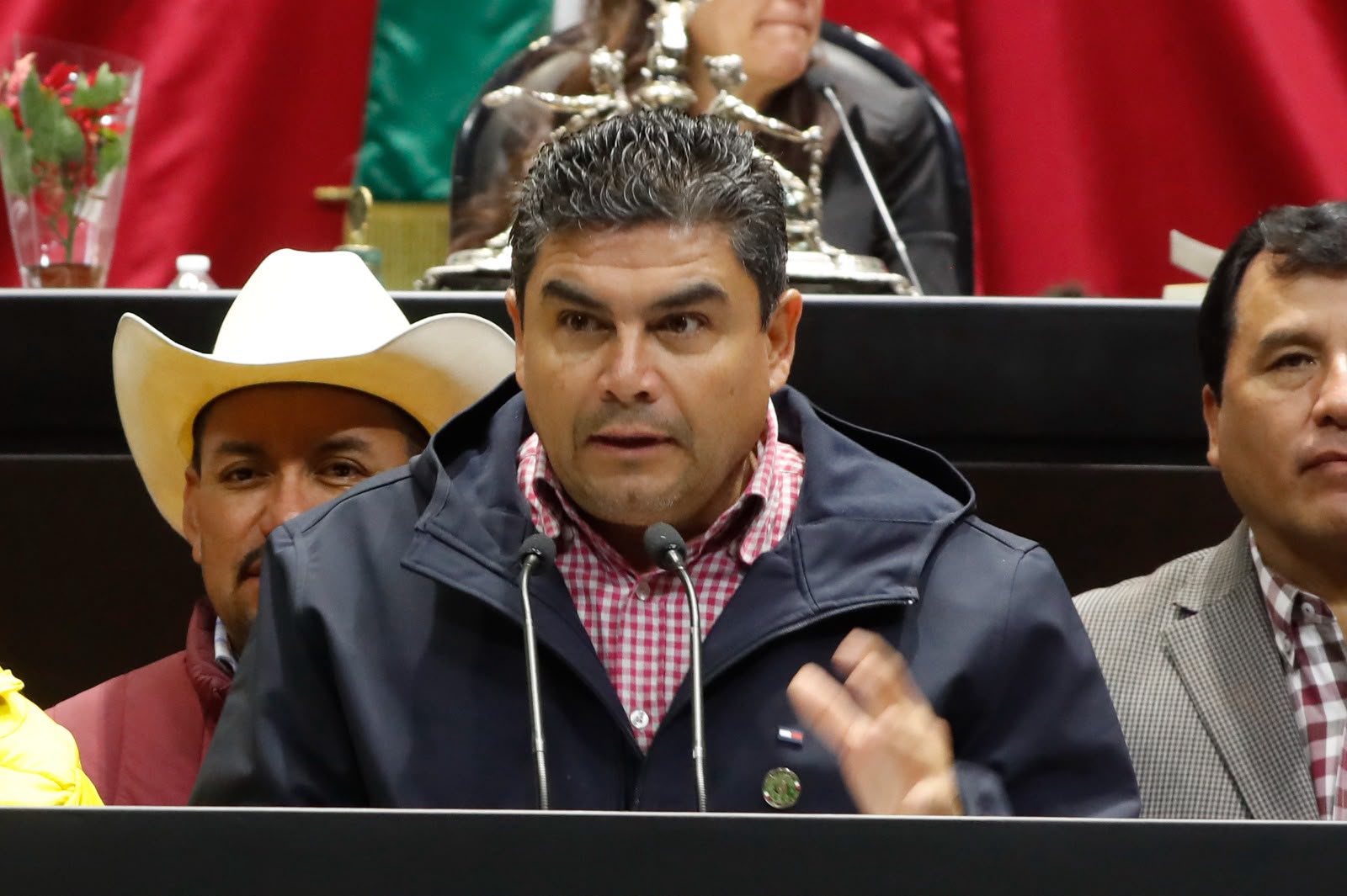 Plantean garantizar agua y forraje para ganado ante sequías severas.