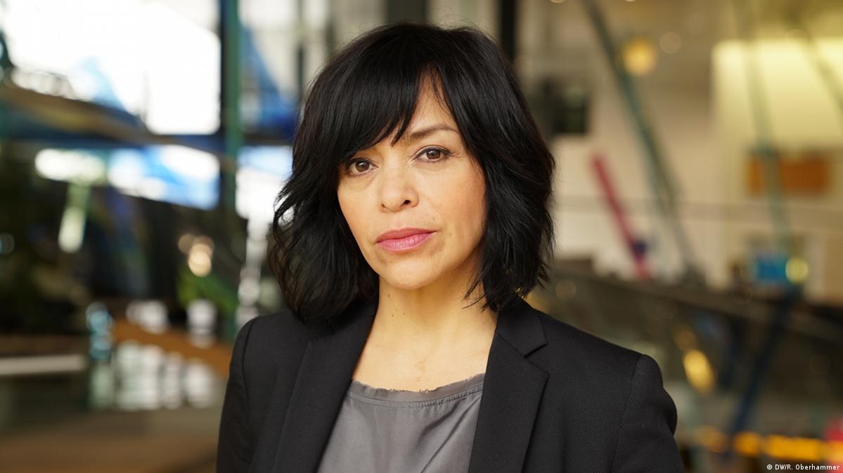 Periodista alerta de amenazas tras publicar su libro “Narcocracia”
