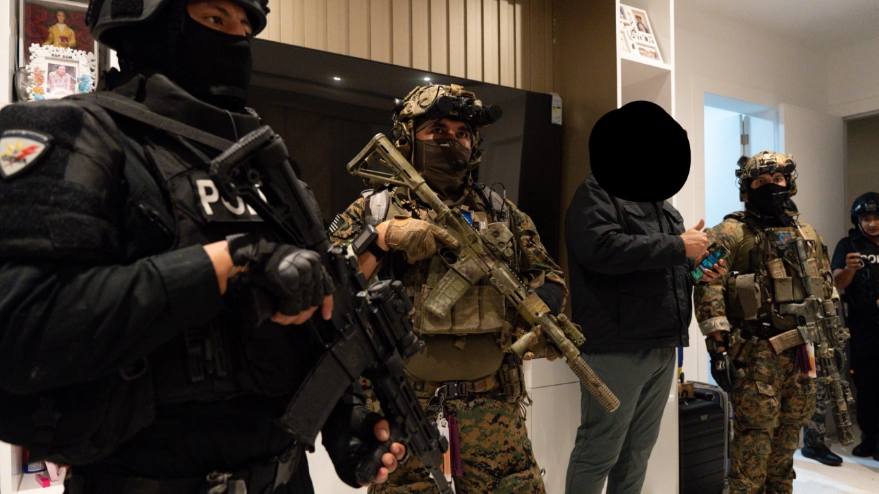 Ecuador y EU desmantelan red ligada al CJNG y detienen a 36 personas.