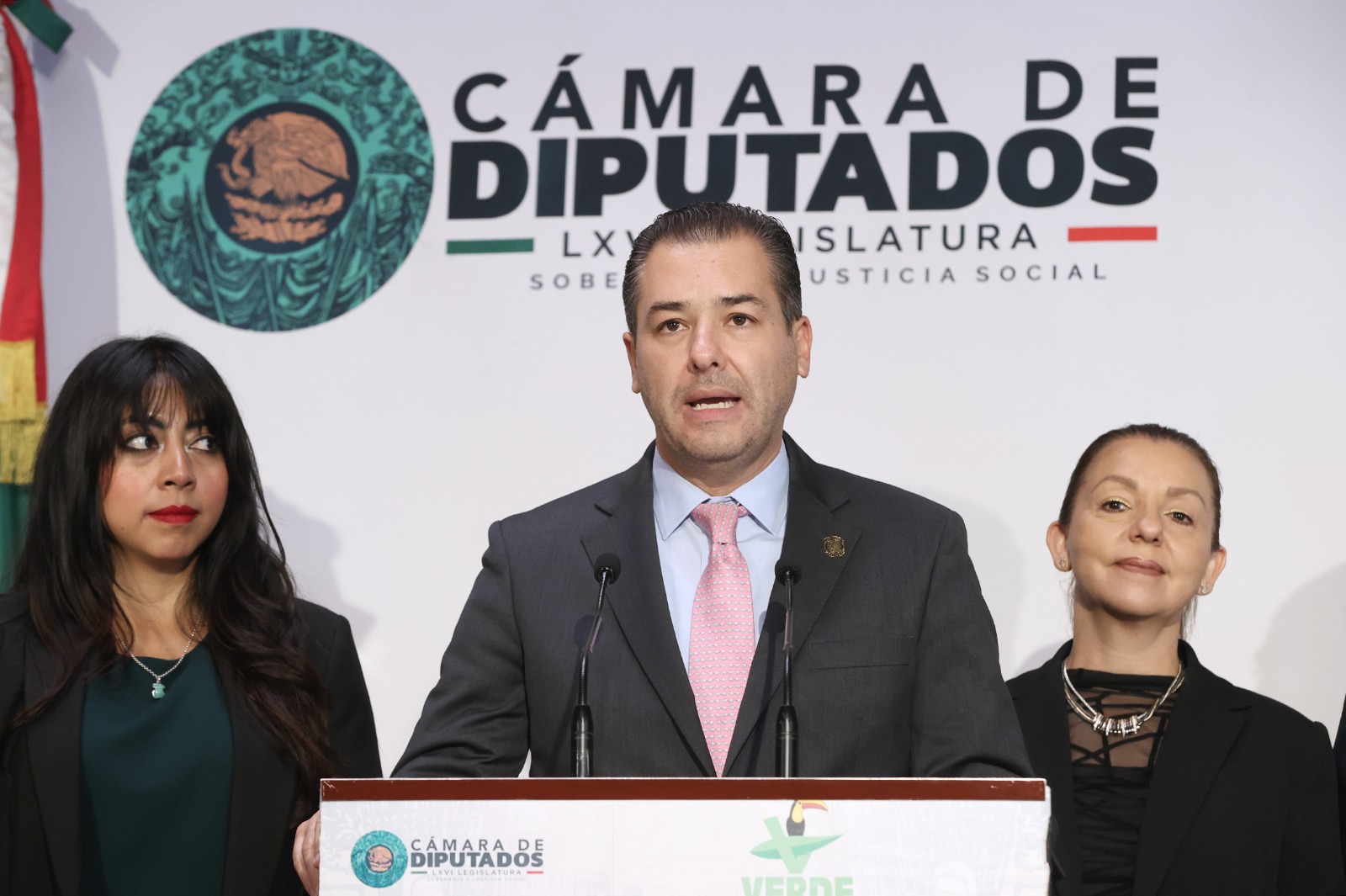 Iniciativa busca atención médica especializada para personal aéreo