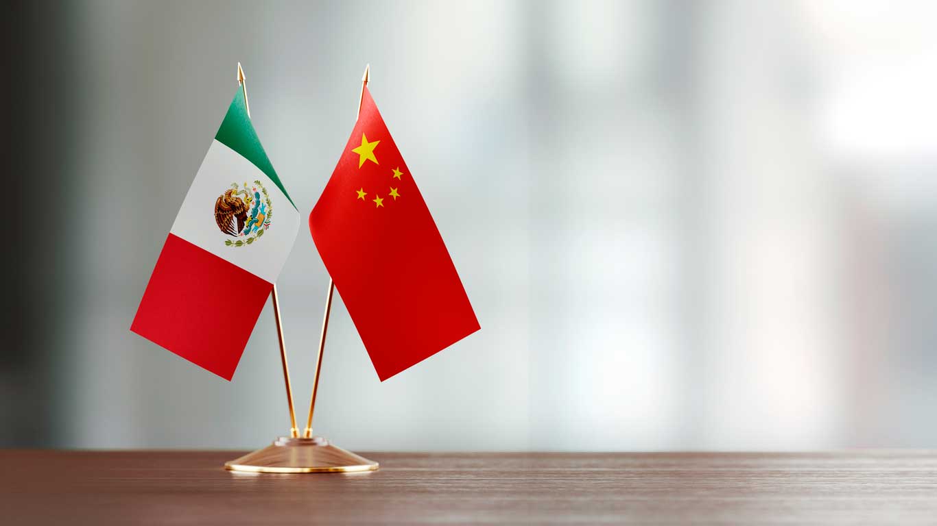 Sheinbaum irá a China por APEC; México recibirá estafeta rumbo a 2028.