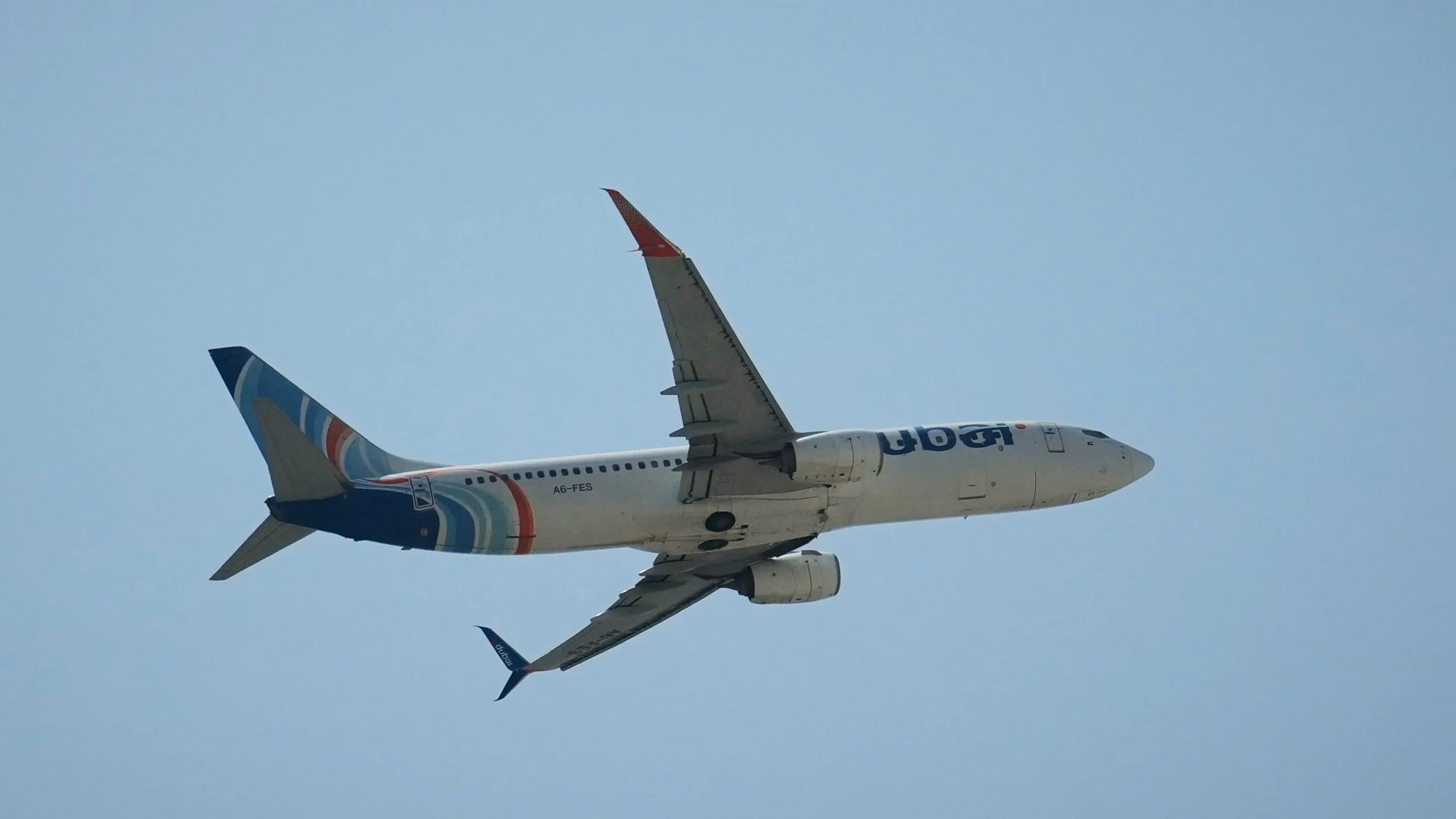 Israel investiga posible ataque tras caos en vuelo Flydubai rumbo Tel Aviv.
