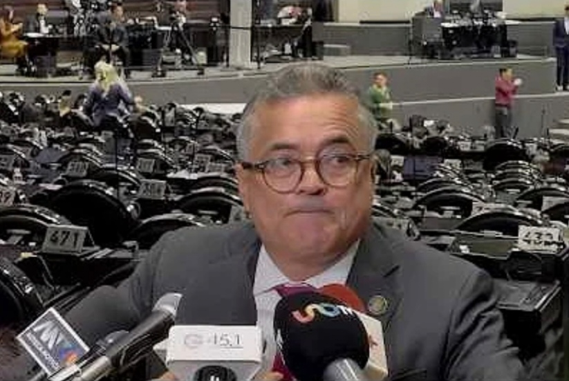 Hacienda analiza más IEPS a alcohol y productos con exceso de sodio.