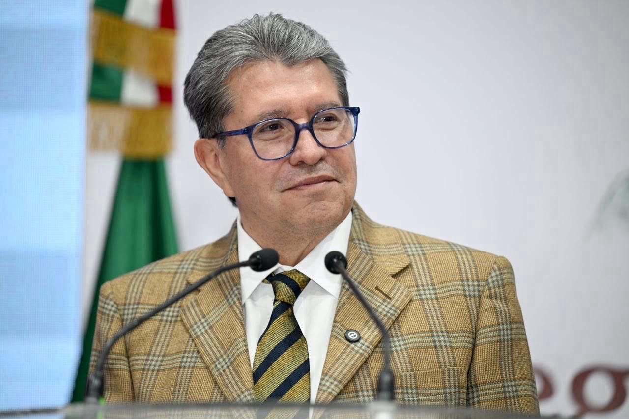 Monreal destaca apertura de Harfuch ante diputados por seguridad nacional.
