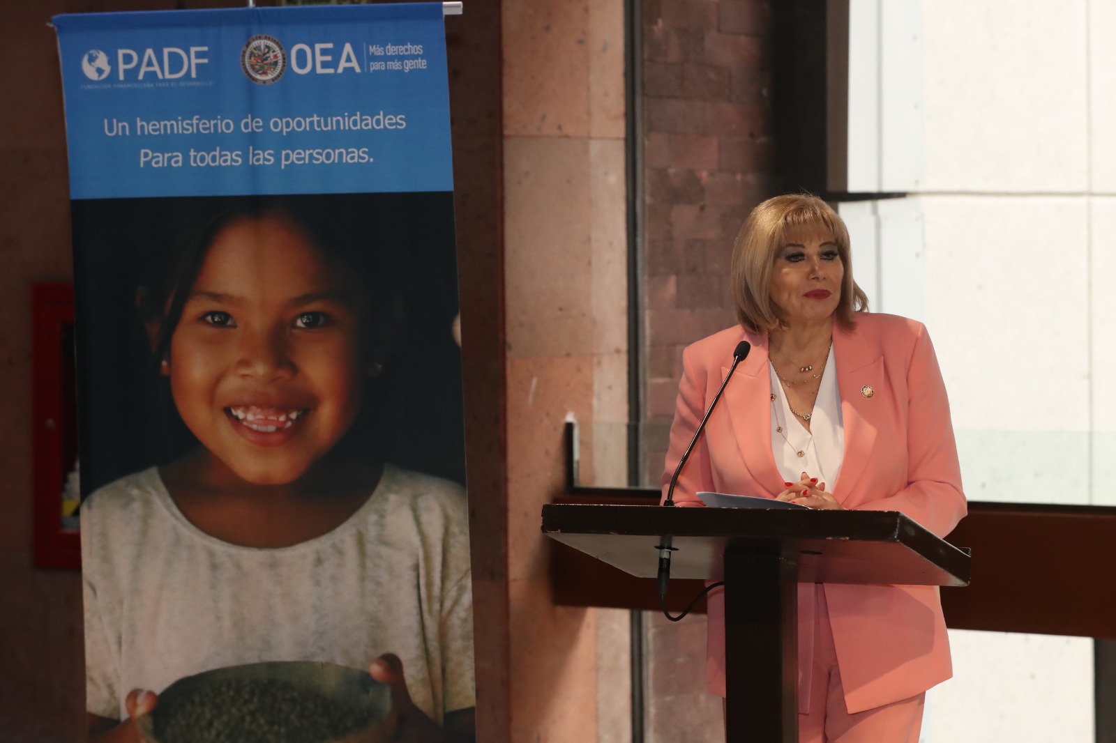 PRI alerta: jóvenes enfrentan desempleo, informalidad y reclutamiento.