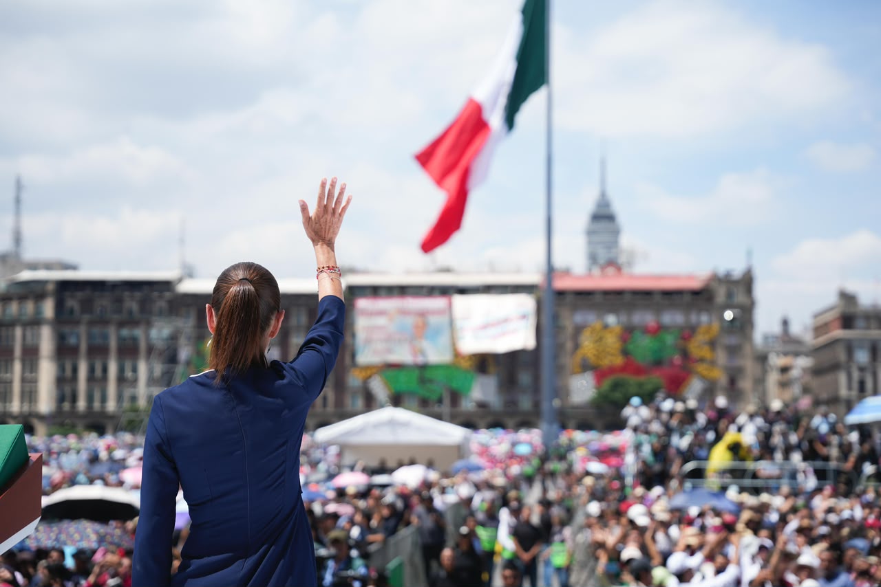 La Presidenta cerró su gira entre llamados a la unidad y retiros.
