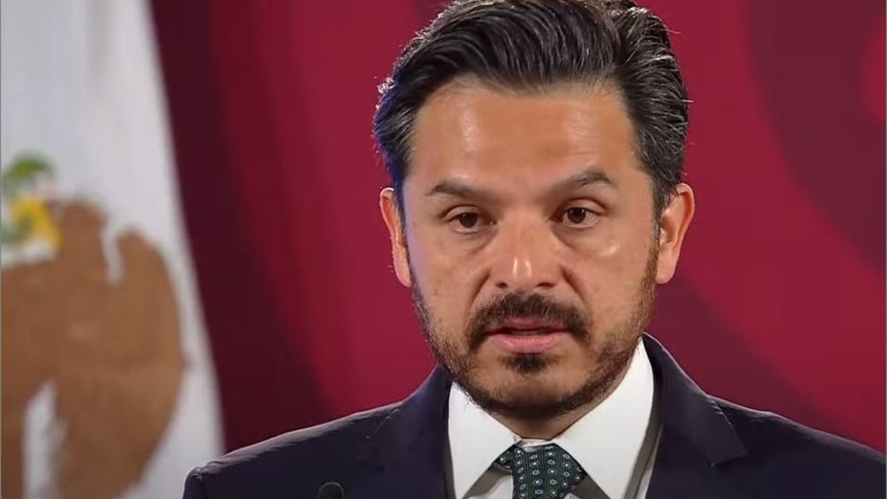 Zoé Robledo pide perdón; familias mantienen sus denuncias ante la FGR.
