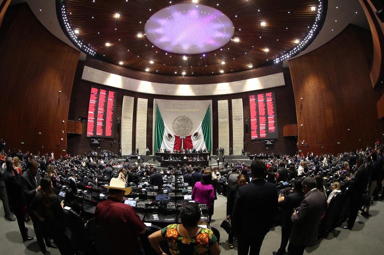 Diputados fijan comparecencias por la glosa del Segundo Informe.