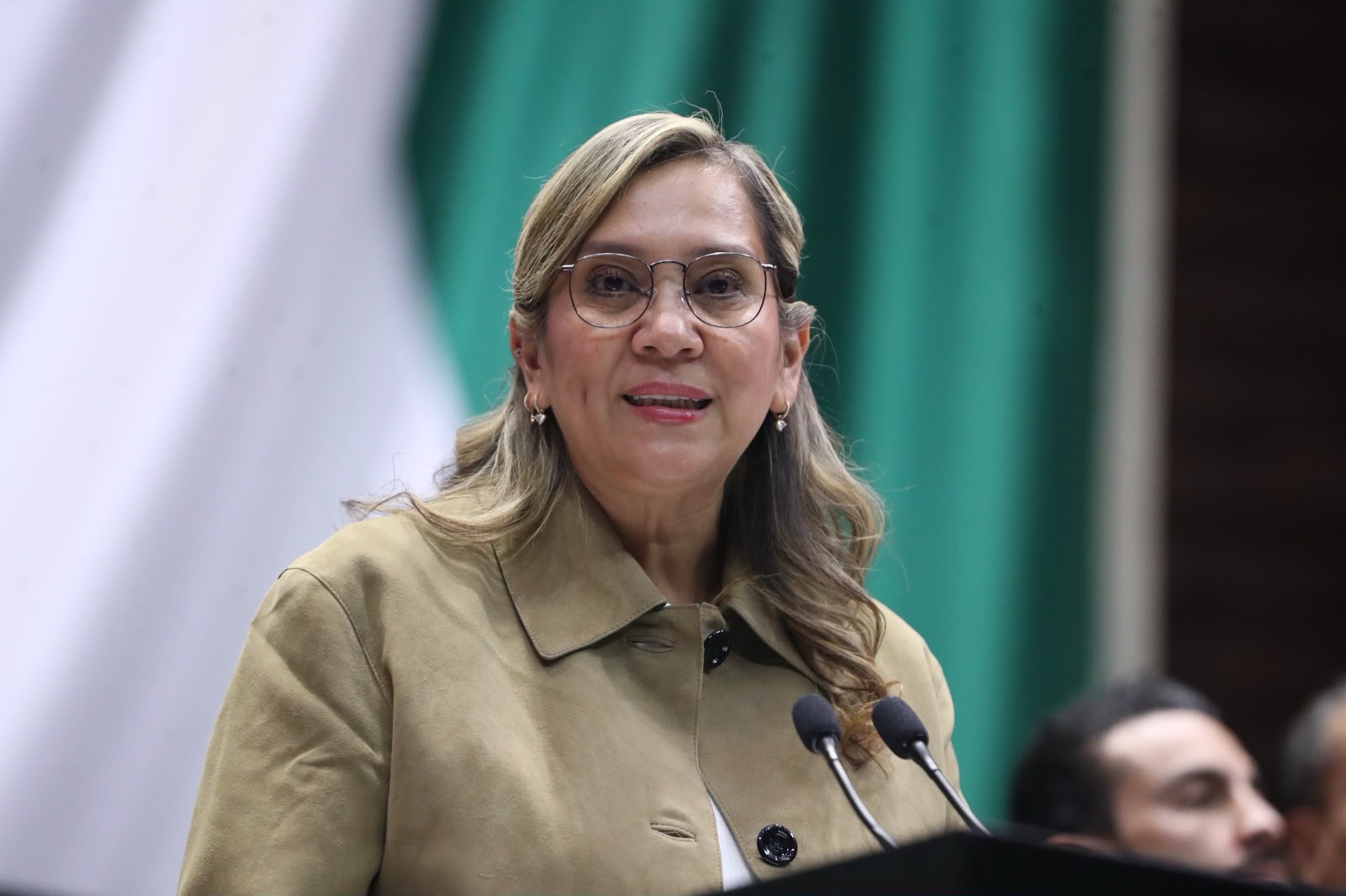 Buscan impedir requisitos extra a abogados que defienden a menores