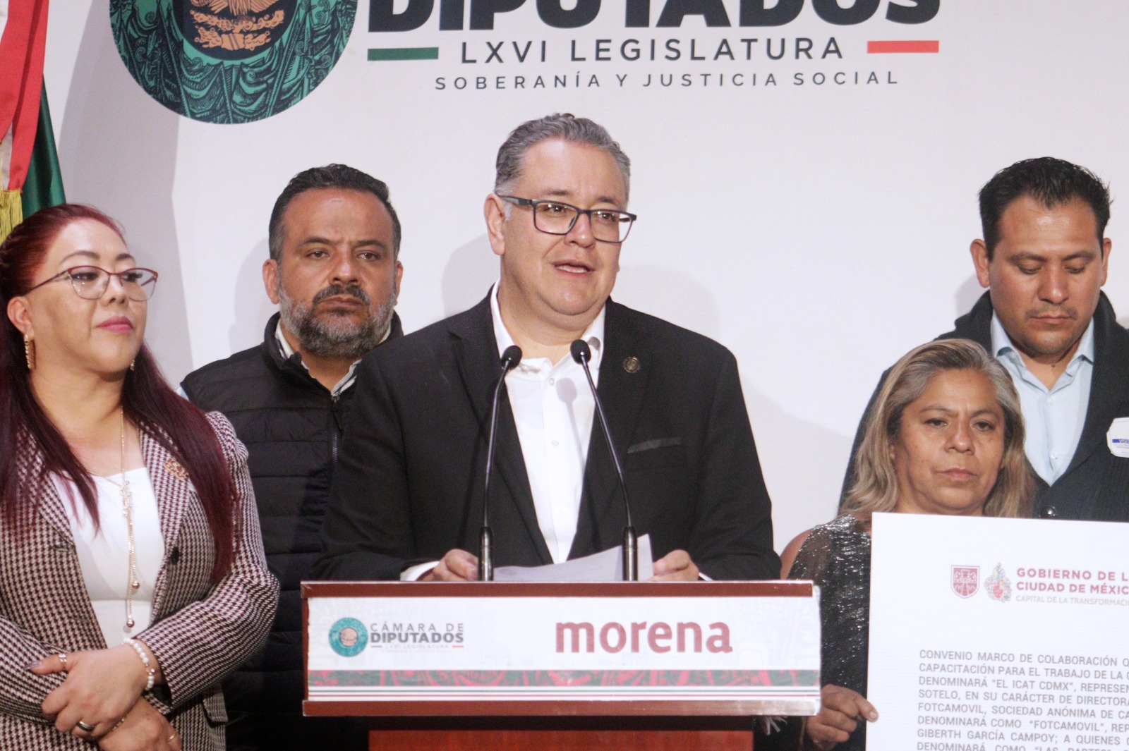 Instalan mesas para regularizar mototaxis y transporte de barrio.