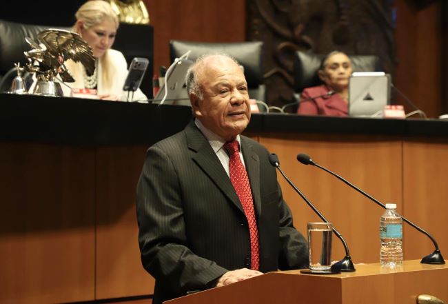 Sheinbaum rechaza presiones de EU y defiende candidaturas de Morena en 2027.