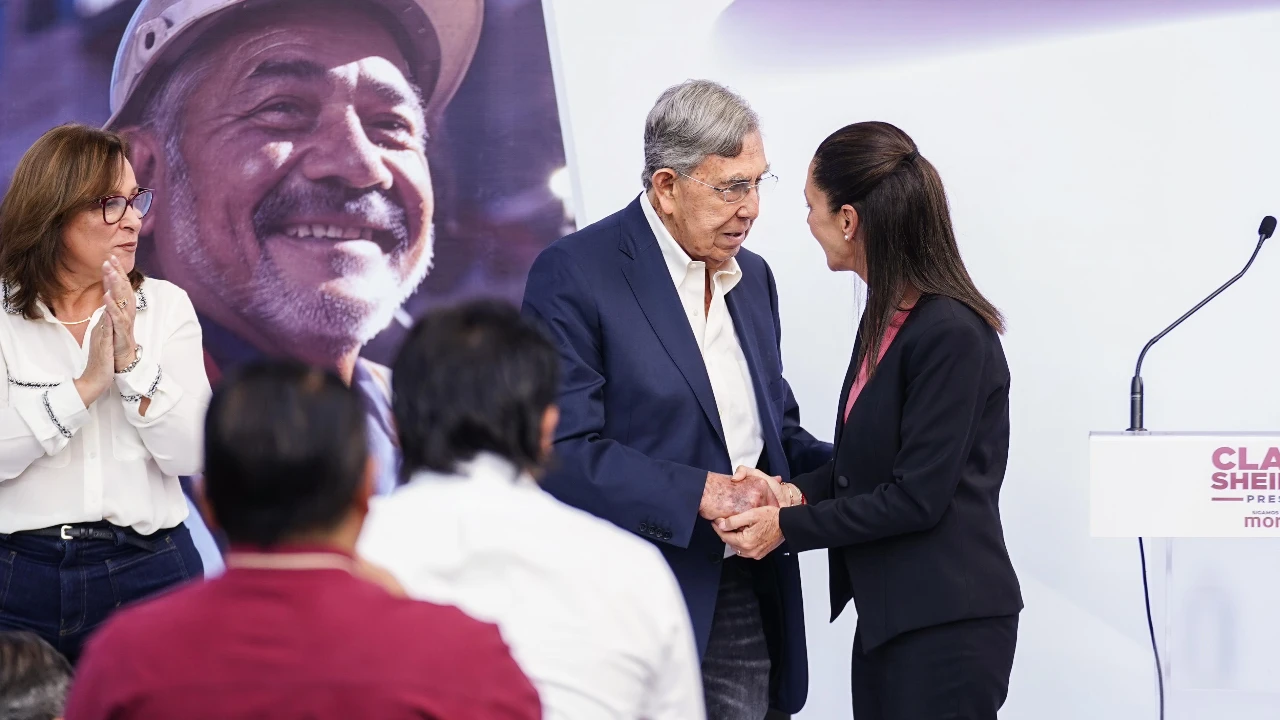 La Presidenta reconoce el legado democrático de Cuauhtémoc Cárdenas.