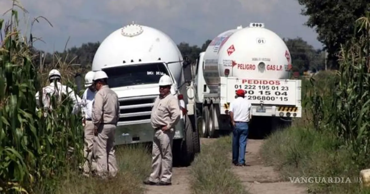 Pemex intensifica operativos contra el robo de gas y detecta ductos perforados.
