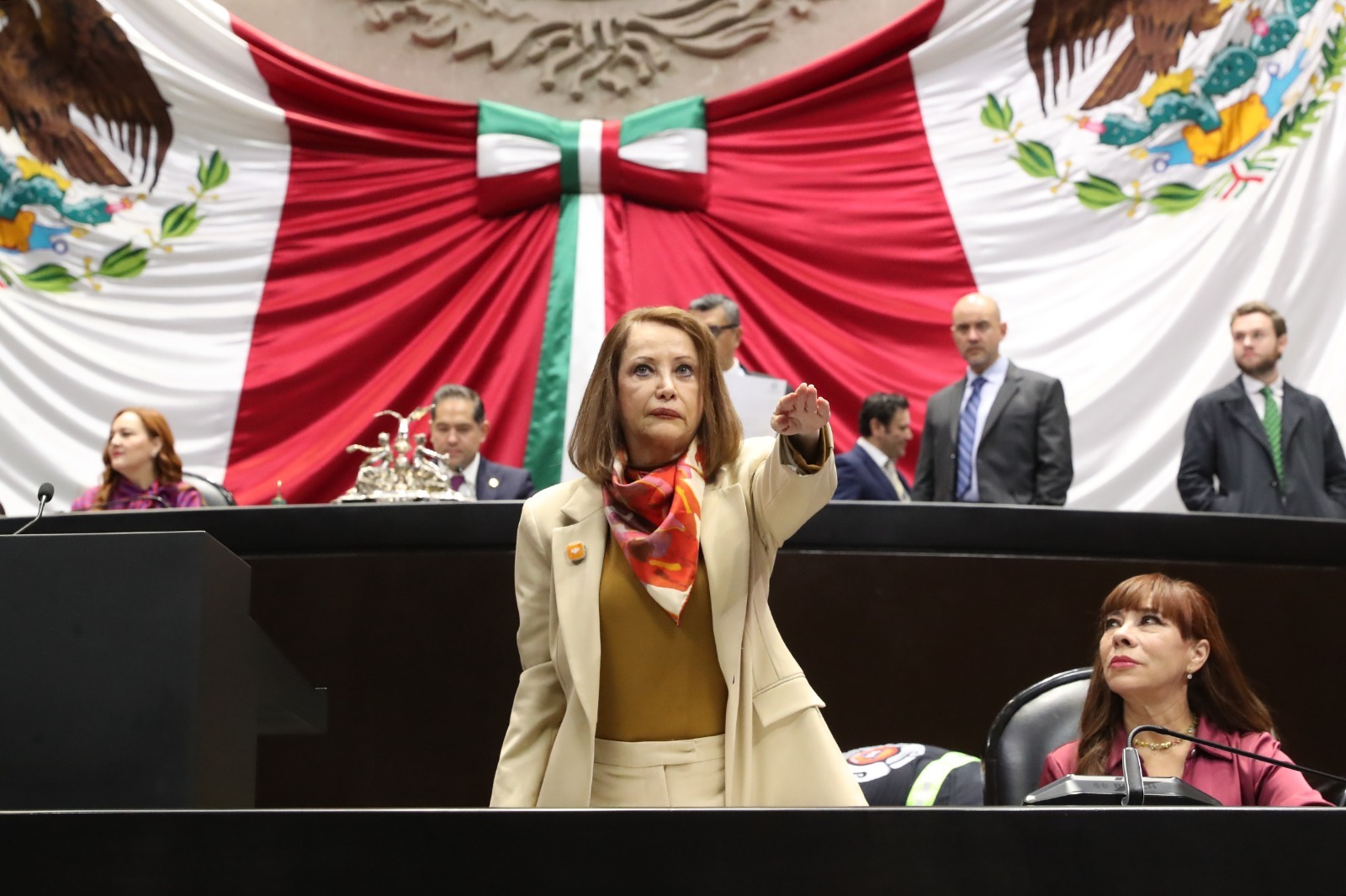 Cuestionan cifras de feminicidio y fondos para proteger a las mujeres.