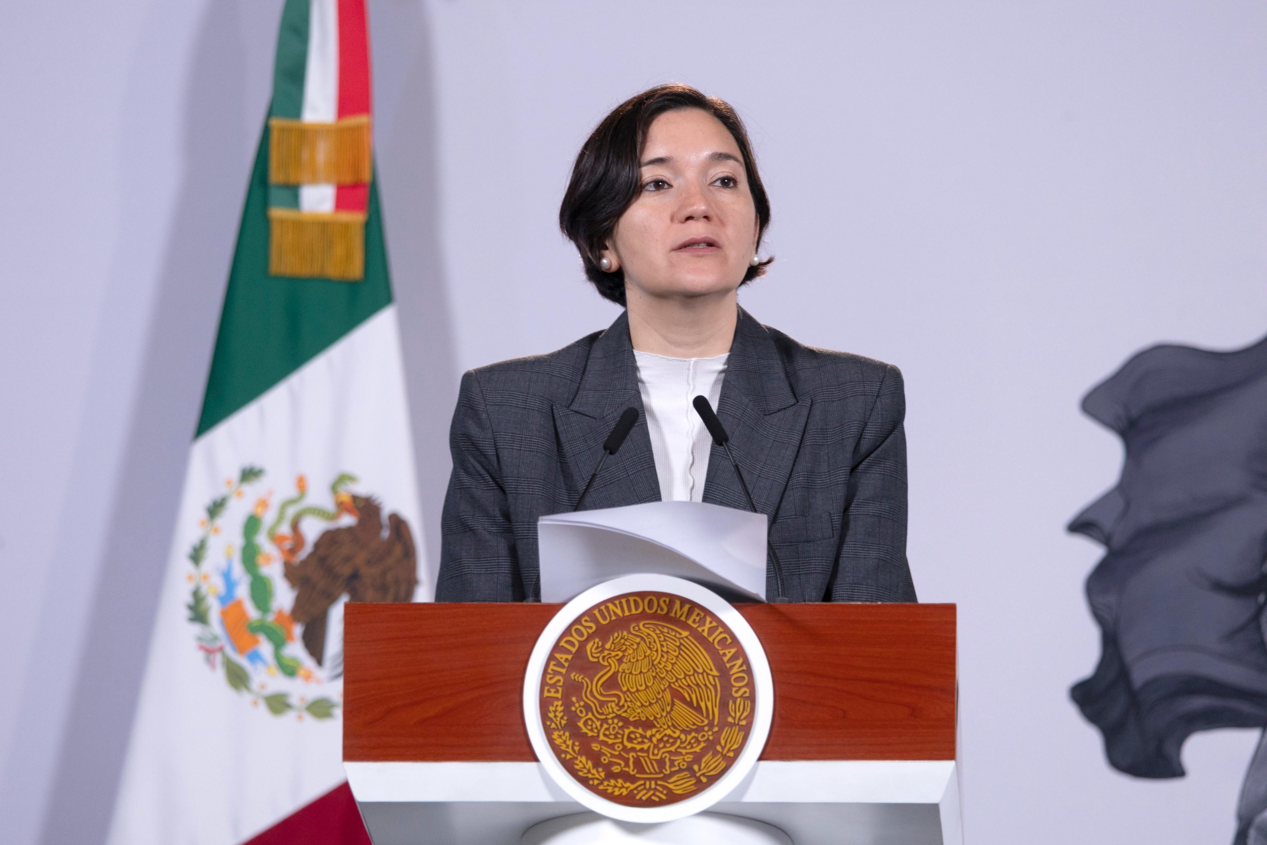 México baja a 42.2 asesinatos diarios; siete estados concentran la violencia.
