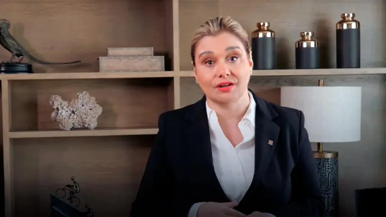 Maru Campos niega protección a exfiscal y respalda acción judicial.