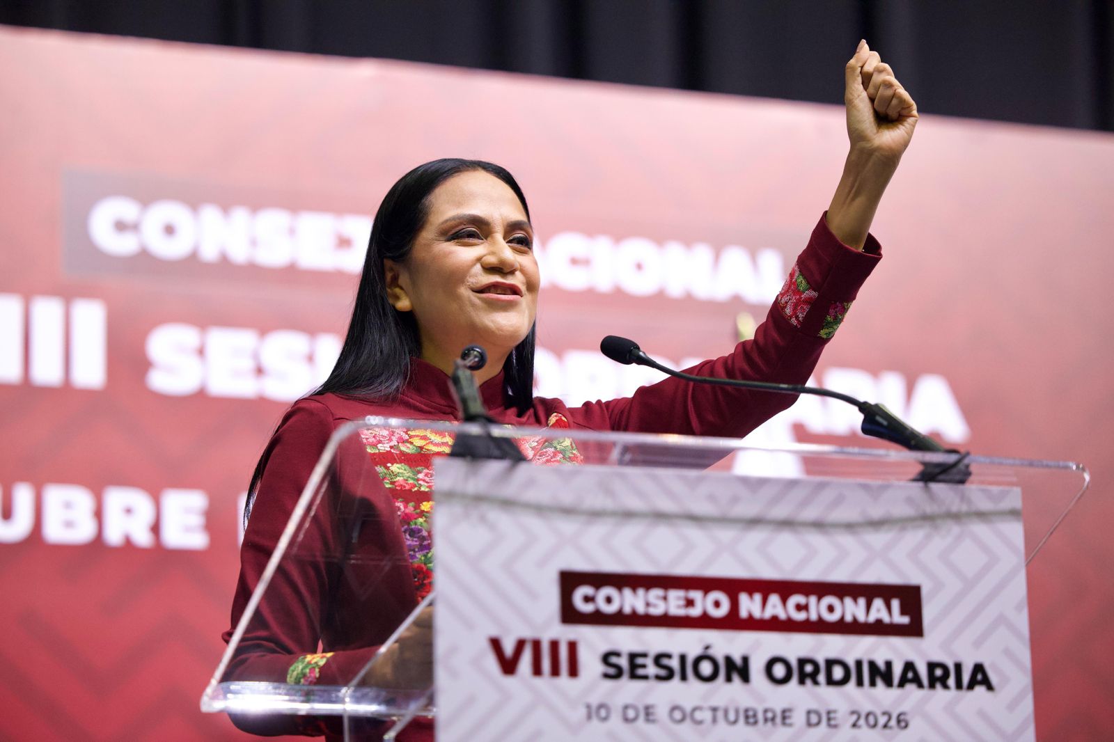 Morena avala coaliciones para 2027 y busca sumar al PT y al Verde en urnas.