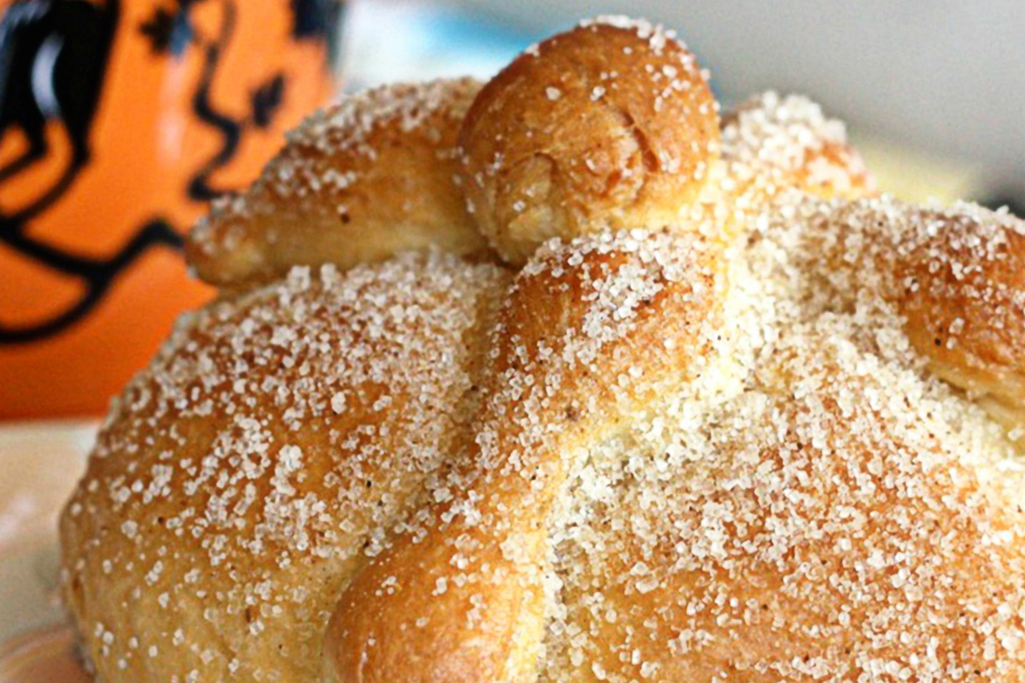 México prevé producir 4 mil 545 toneladas de pan de muerto este 2026.