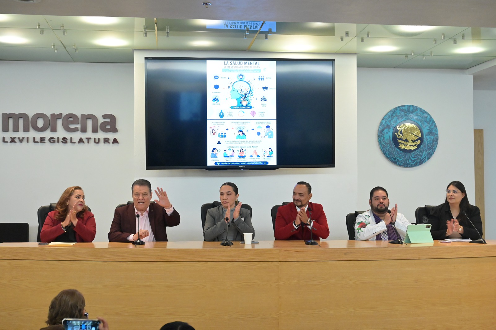 Piden apoyo psicológico para policías y frenar estigmas en salud mental.