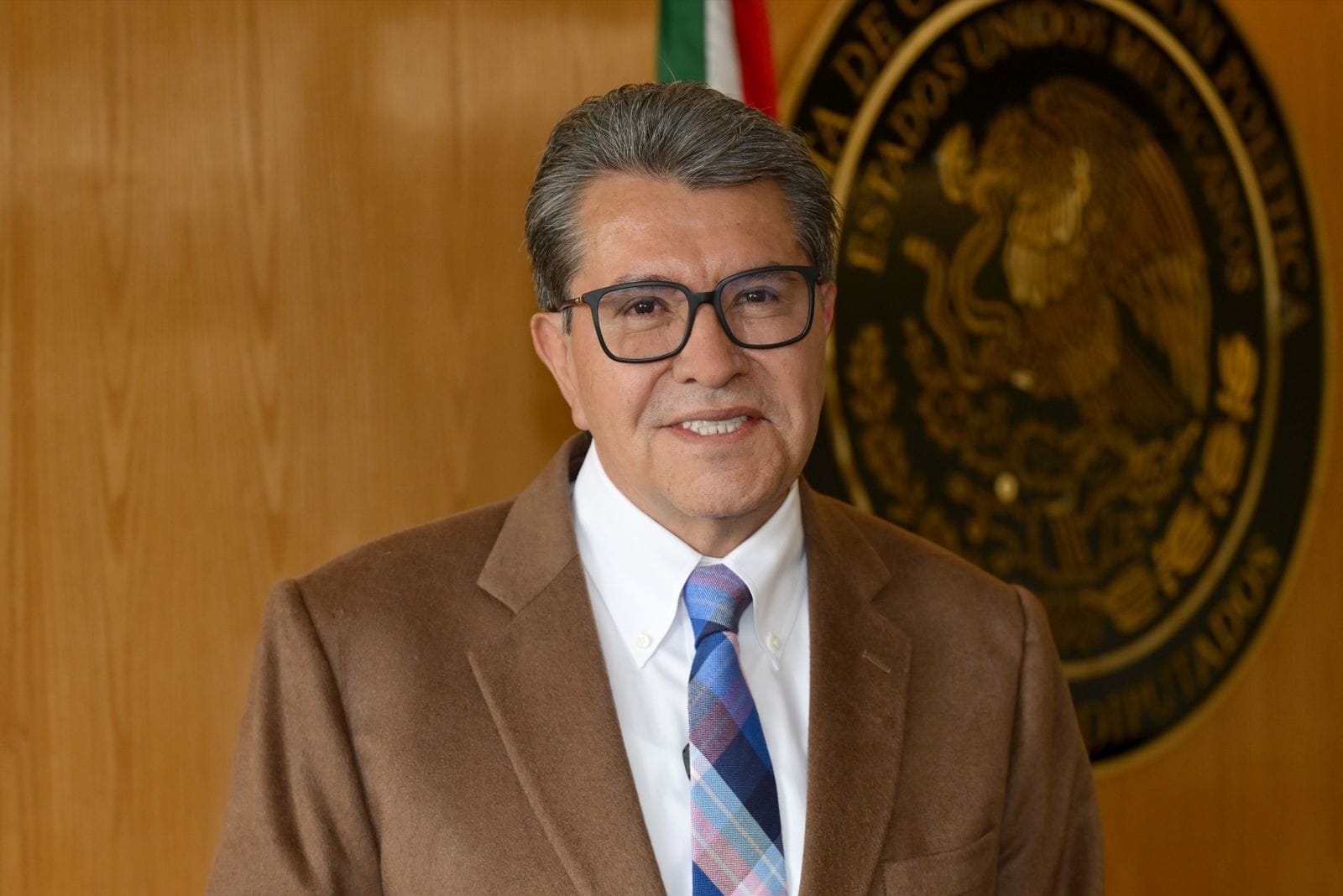 Diputados rendirán homenaje a Garfias y darán su nombre al foro de prensa.