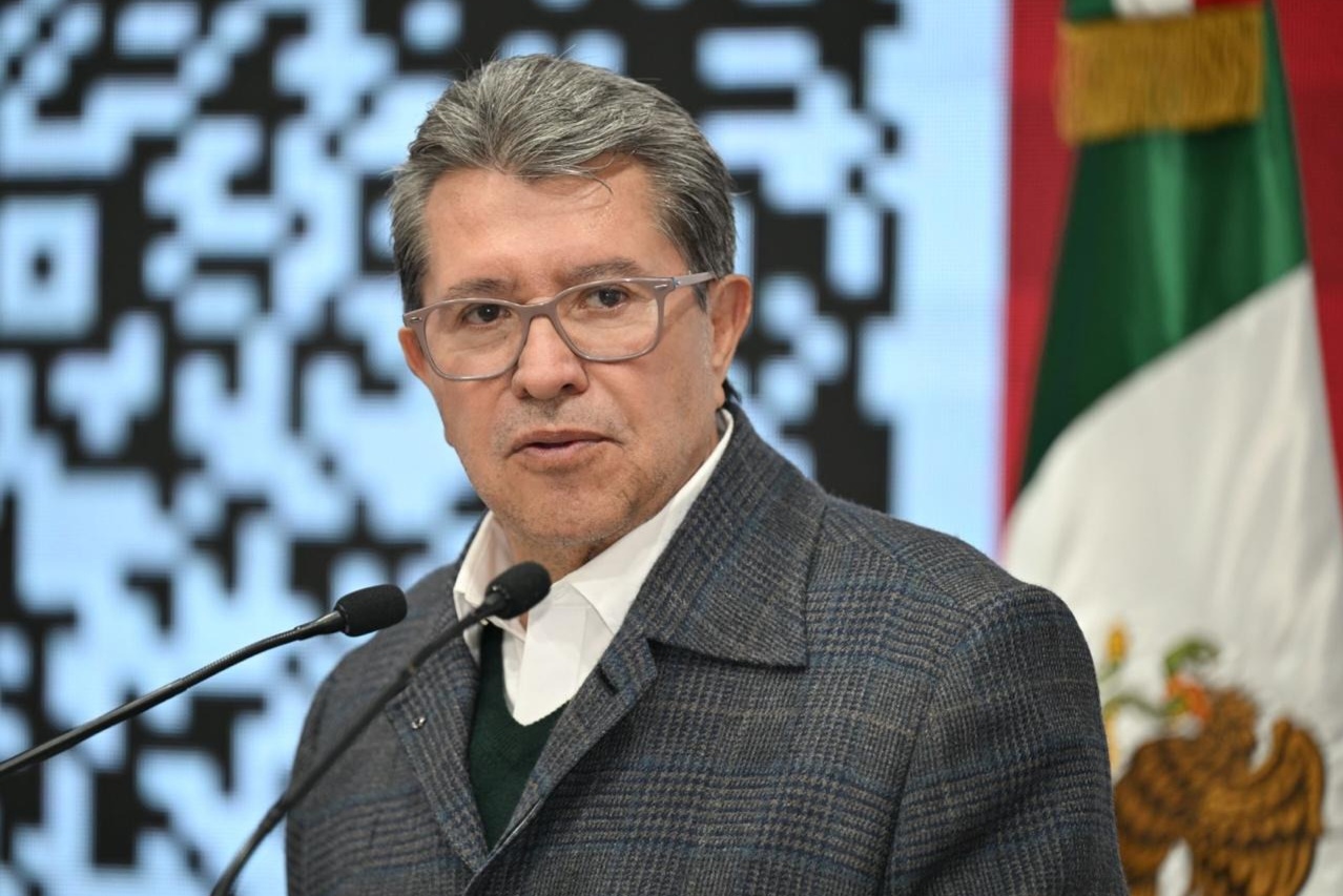 Monreal ve presión electoral en Maru Campos y advierte riesgo político.