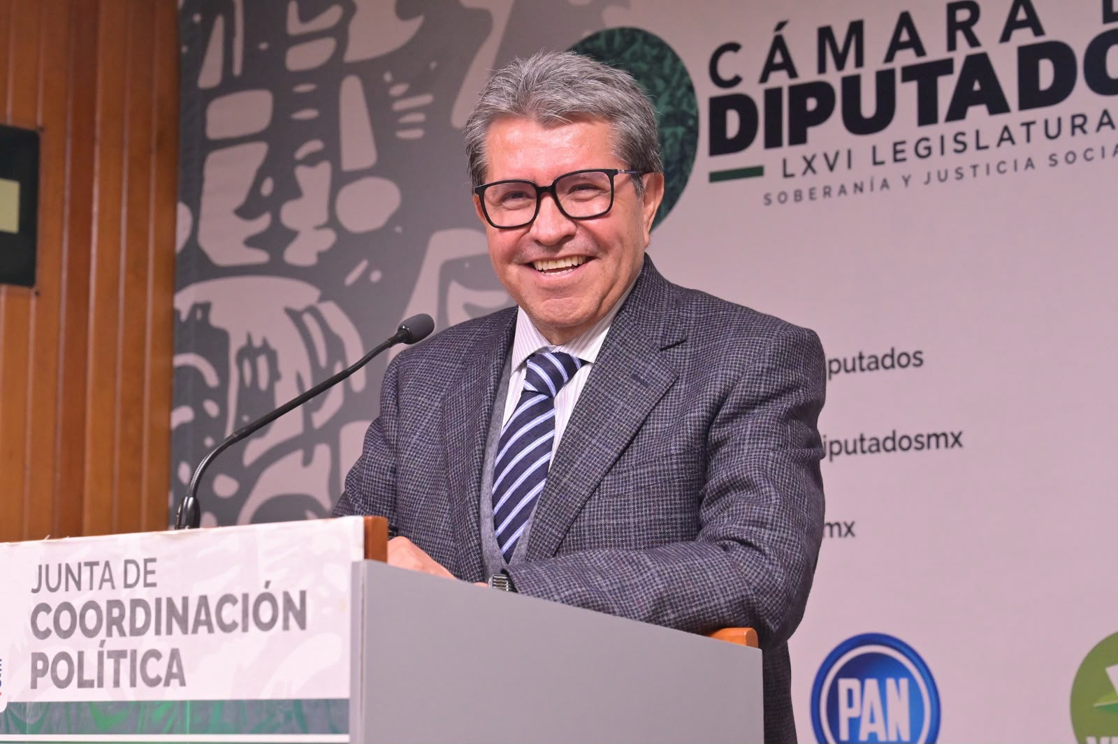 Monreal exige investigar a Taddei y promete relevo imparcial en el INE.
