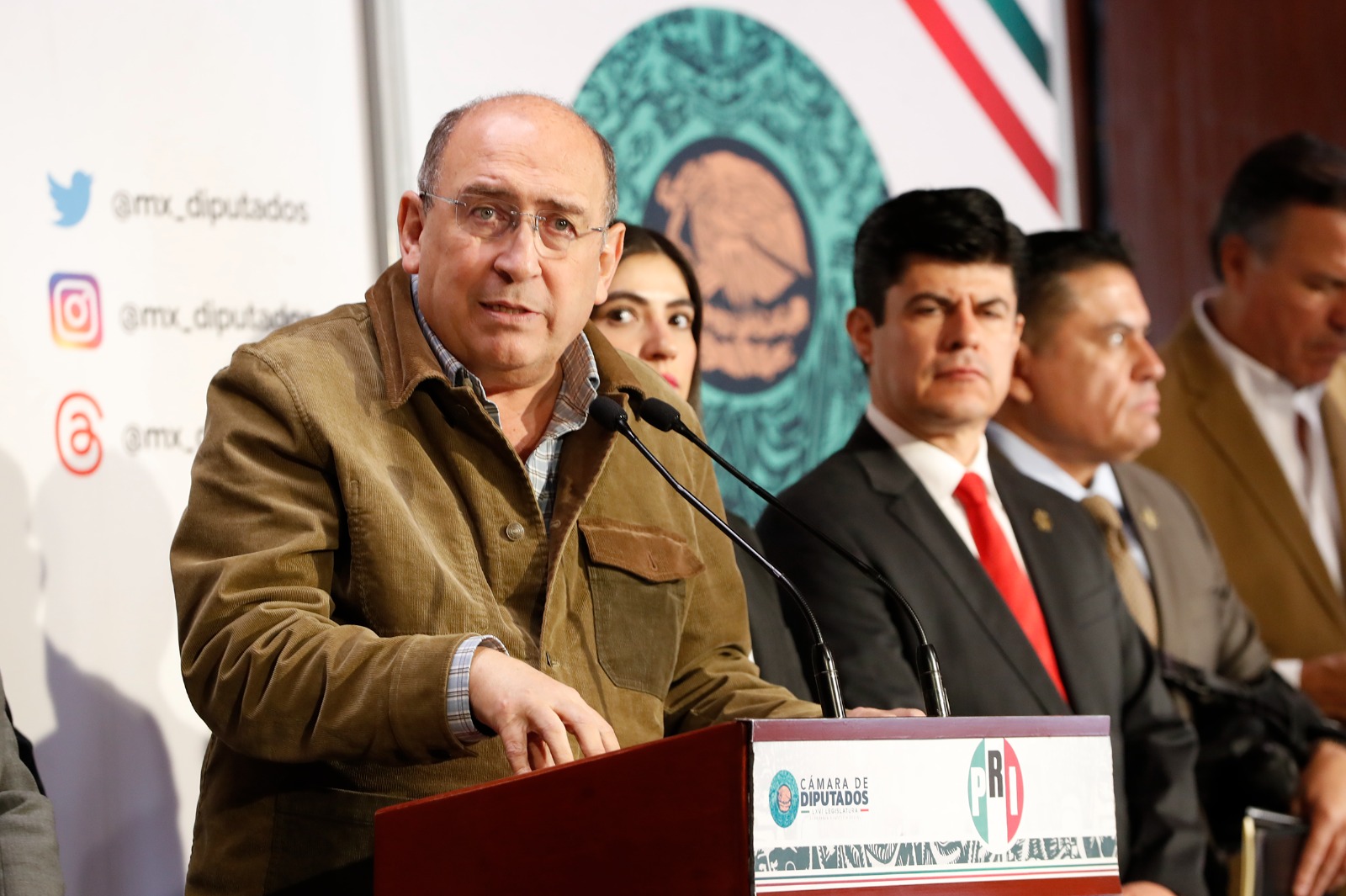PRI exige salarios de 20 mil pesos y advierte freno al PEF 2027 en San Lázaro.