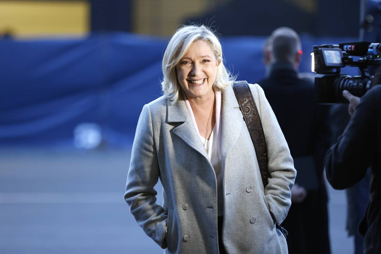 Le Pen promete frenar a cárteles y evitar la mexicanización en Francia.