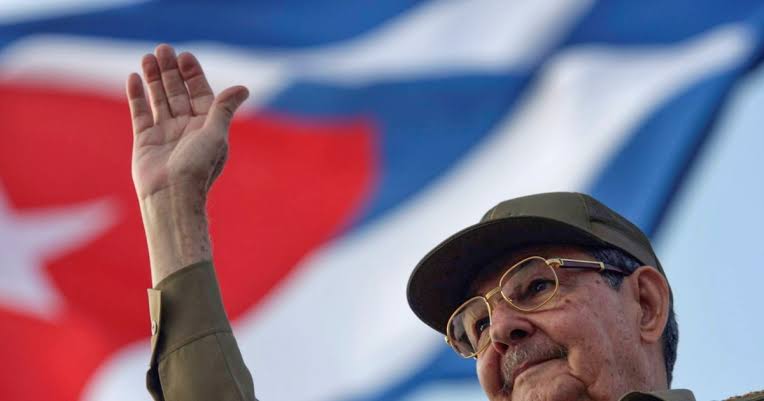 La presidenta considera que la acusación contra Raúl Castro busca ganar votos en EU.